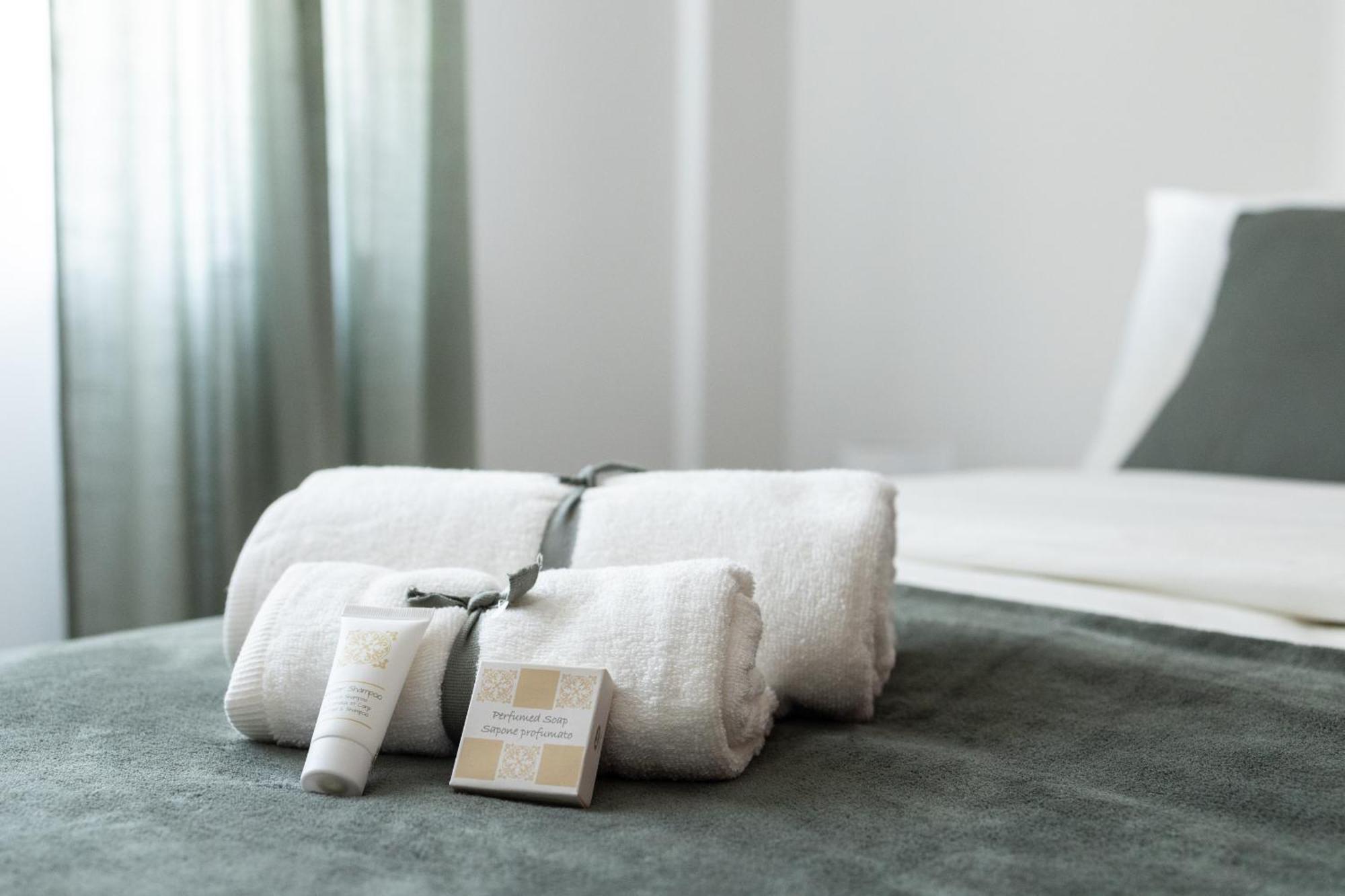 8 Min Dalla Metro Casa Elegante Con Netflix E Wifi ミラノ エクステリア 写真